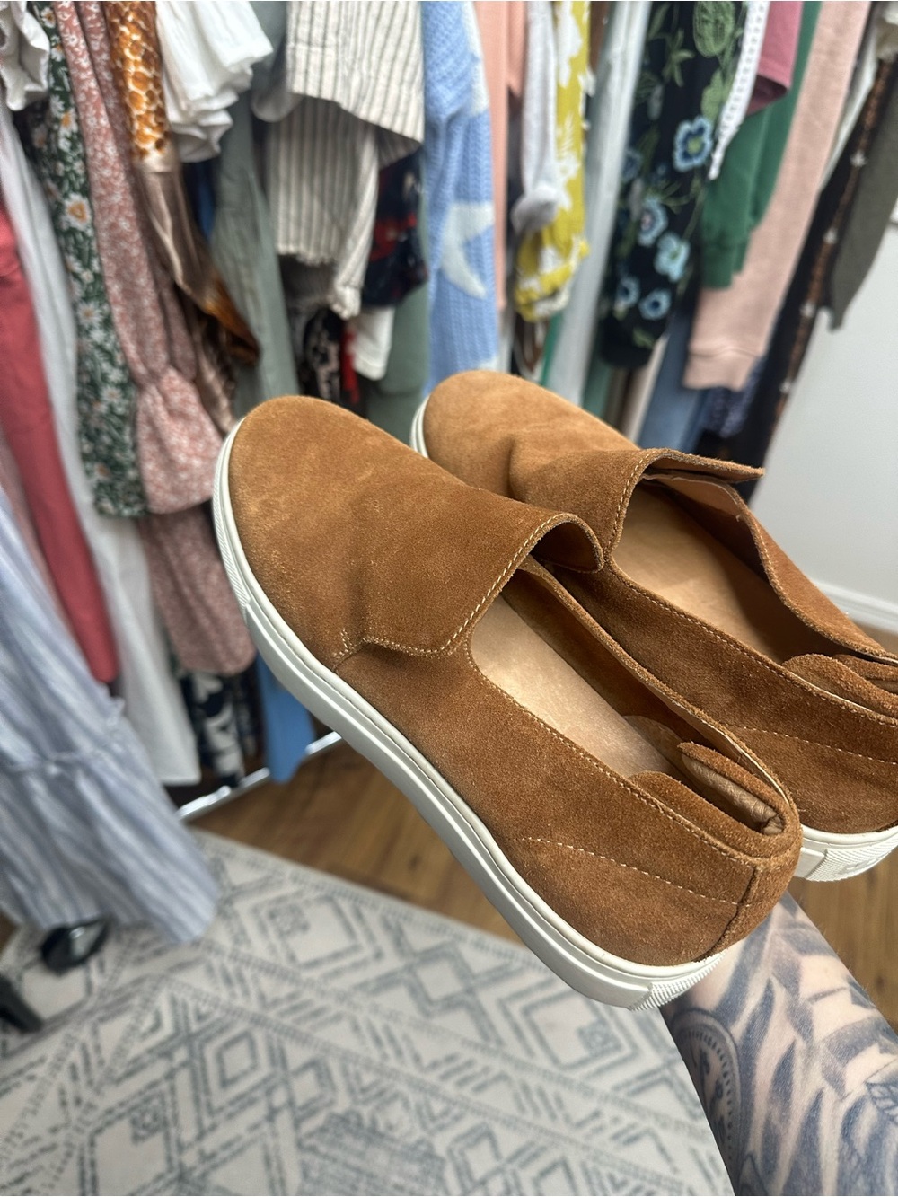 j slides suede tennis flats